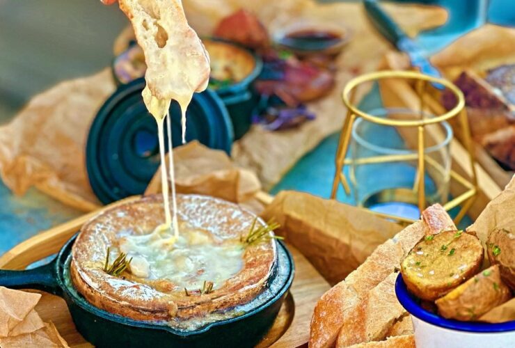 Raclette, fondue & sajt minden mennyiségben: 6 hely Budapesten, amit kár kihagyni